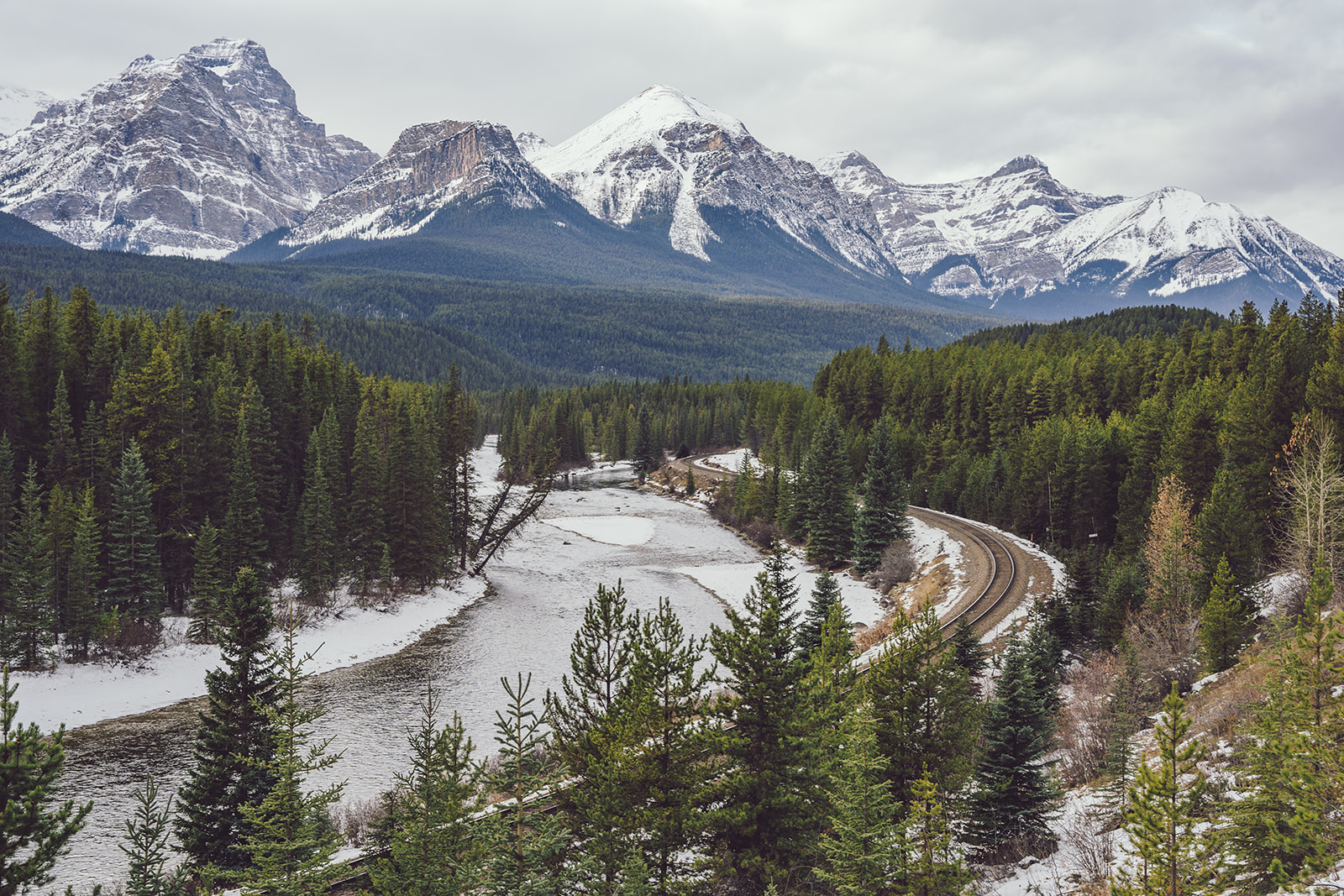 Morants curve Alberta Jacob Medler Photography 8.jpg