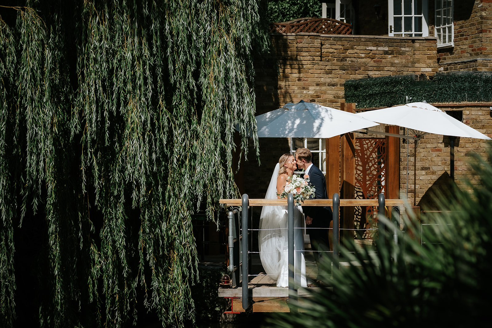 Laura & Aaron-1791.JPG