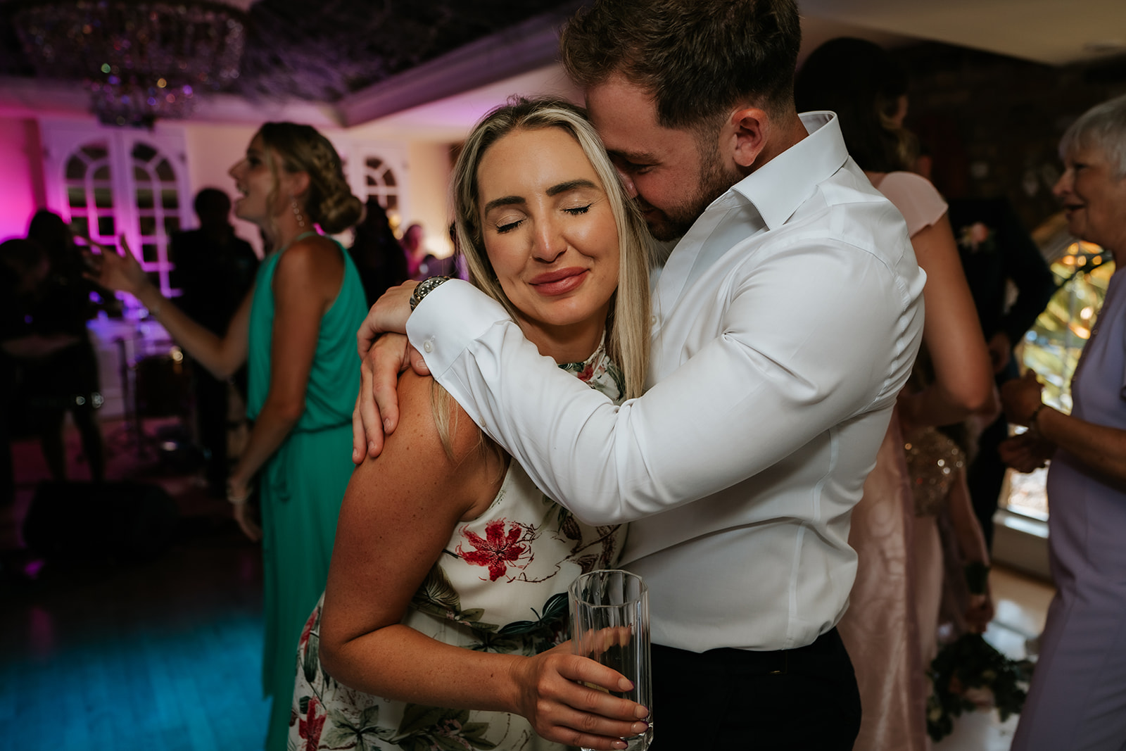 Laura & Aaron-2462.JPG