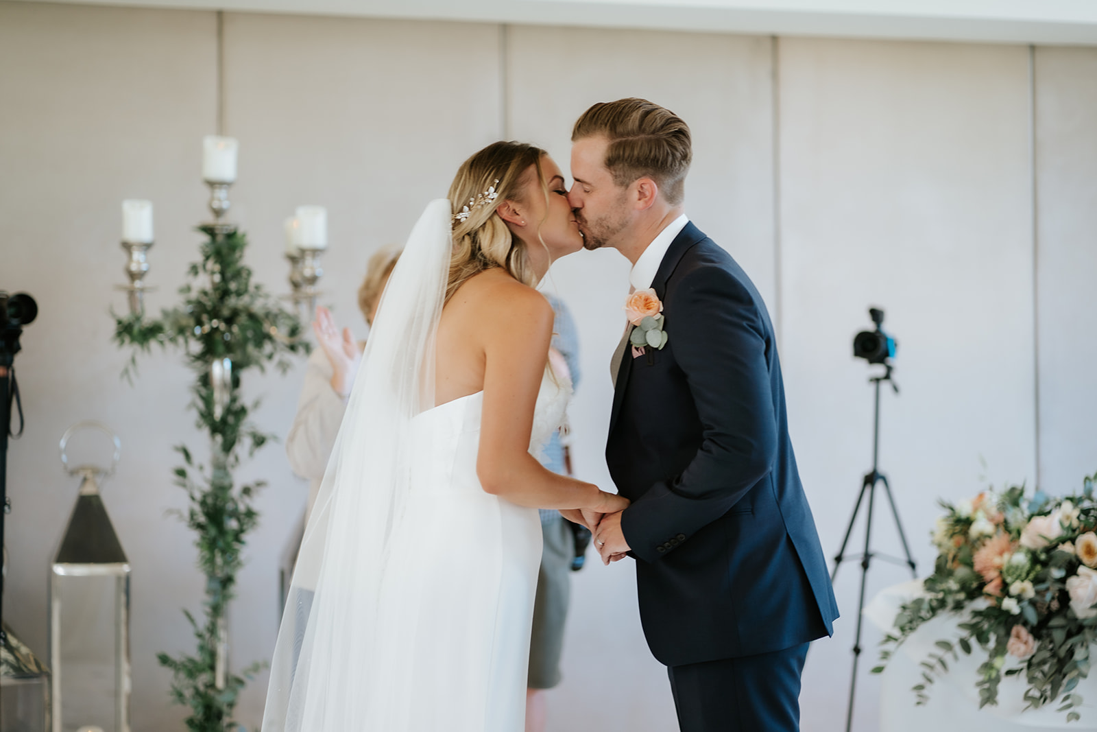 Laura & Aaron-12942.JPG