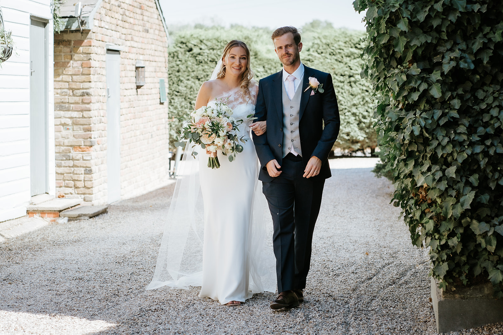 Laura & Aaron-13012.JPG